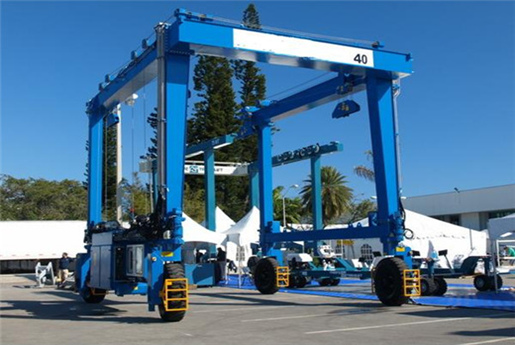 small boat hoist